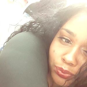 Meet your Posher, Harmony